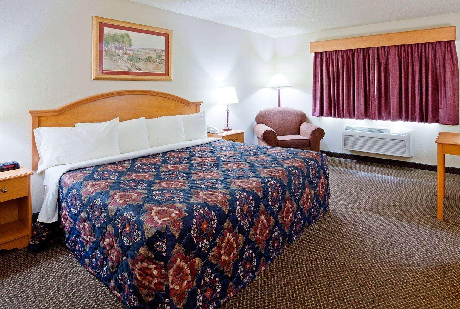 Americinn By Wyndham Silver City Экстерьер фото