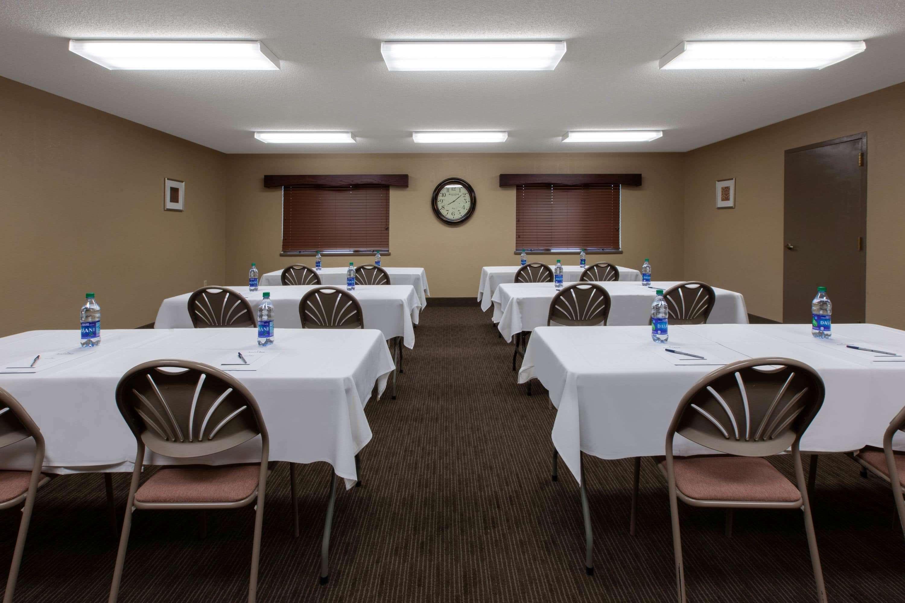 Americinn By Wyndham Silver City Экстерьер фото